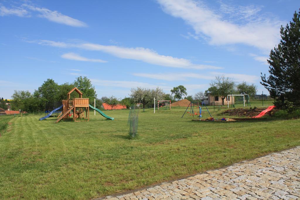 Penzion Rota Pisecne מראה חיצוני תמונה